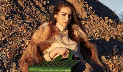 Medow Walker, hija del actor Paul Walker, posando como modelo.