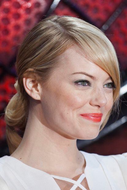 ¿Qué tal el coral más claro, como el de Emma Stone?