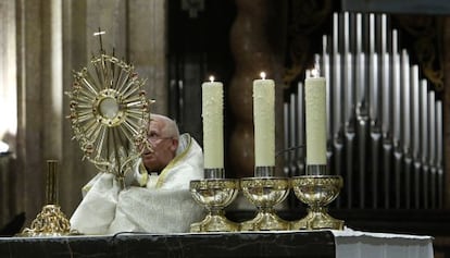 El cardenal Ca&ntilde;izares en un momento de la vigilia por la unidad de Espa&ntilde;a.