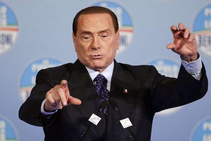 El Pueblo de la Libertad, la formación de Berlusconi, y otras formaciones del centro derecha alcanzarían un 25'8% de los votos en las próximas elecciones legislativas, previstas para los próximos 24 y 25 de febrero.