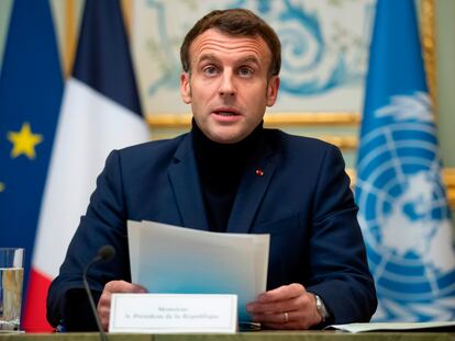 El presidente francés, Emmanuel Macron, al comienzo de una nueva conferencia sobre Líbano este miércoles, en París.