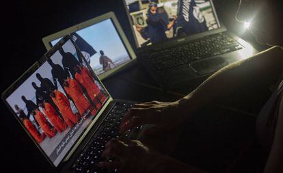 Simulación de navegación por sitios web de contenidos yihadistas.