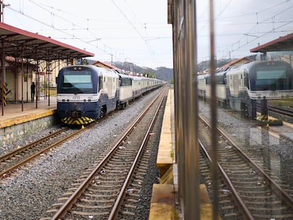 Estación de cercanías en Cabezón de la Sal (Cantabria).