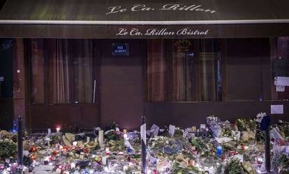 Tributo a laf víctimas de los ataques del viernes en París.