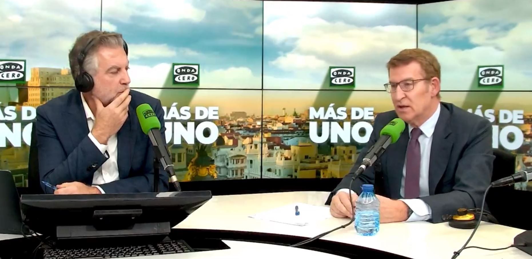 Feijóo con Alsina, esta mañana durante la entrevista en Onda cero.