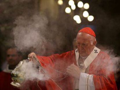 El cardenal Ricardo Ezzati es citado a declarar por una de las 37 causas de este tipo abiertas en el país
