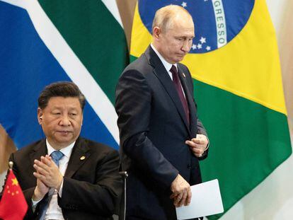 Xi Jinping, junto a Putin este jueves en Brasilia.