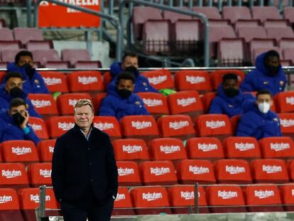 Koeman, durante el duelo ante el Elche.