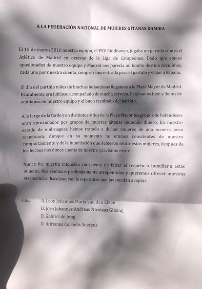 La carta de perdón que han escrito los hinchas del PSV a las mujeres que humillaron en la Plaza Mayor de Madrid, en 2016.
