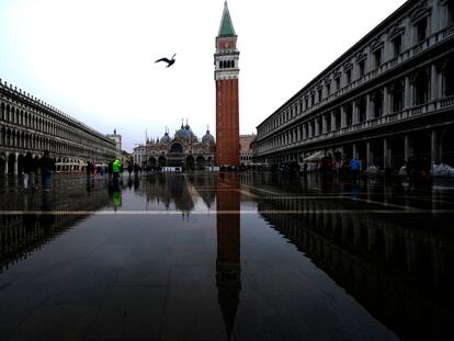 Venecia ante la llegada del ‘acqua alta’, en imágenes