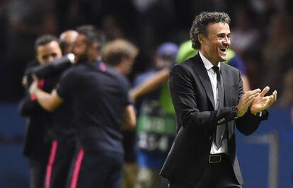 Luis Enrique celebra un gol
