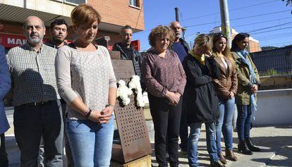 La alcaldesa Laura Campos en homenaje a la última víctima.
