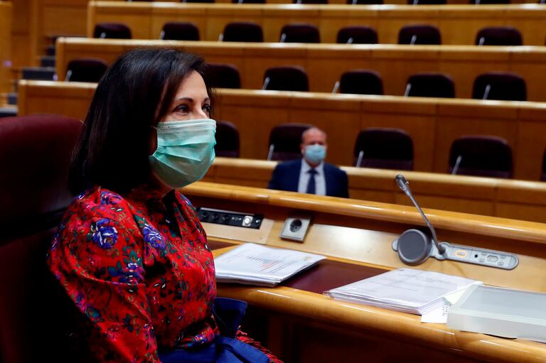 La ministra de Defensa, Margarita Robles, durante su comparecencia de este viernes en el Senado.