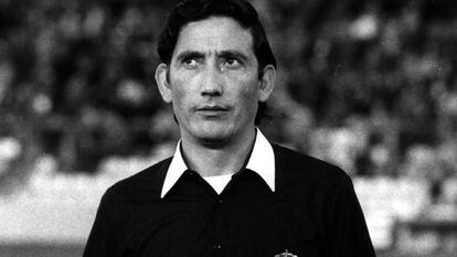 Victoriano Sánchez Arminio, árbitro de fútbol, en el año 1986.