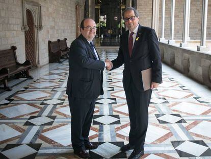 El president Quim Torra, y el líder del PSC, Miquel Iceta, antes de la reunión que mantuvieron el viernes pasado.