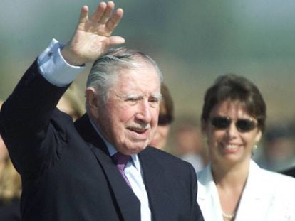 El dictador Augusto Pinochet en su regreso a Chile