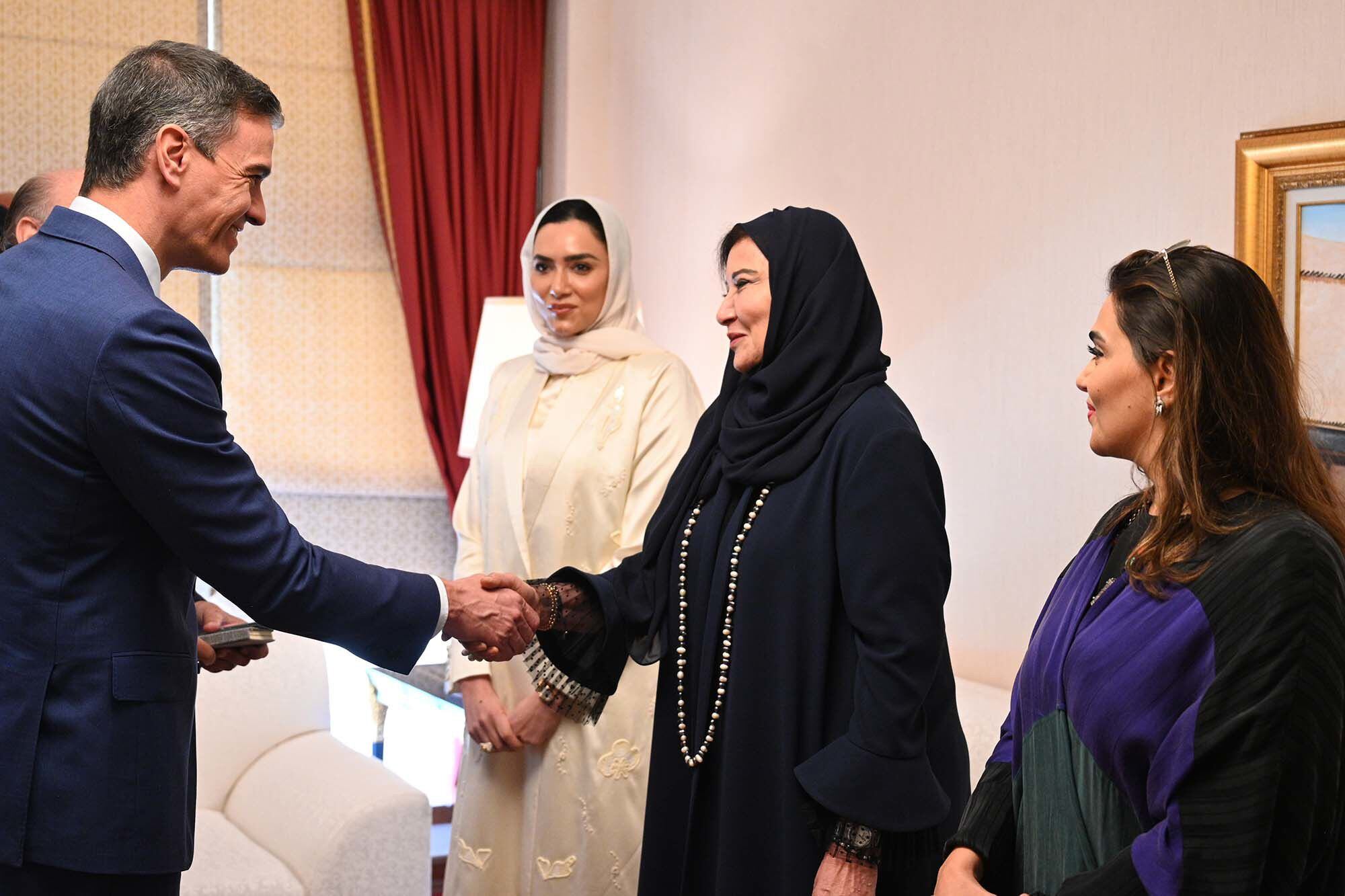Sánchez defiende “el papel que están teniendo las mujeres en Qatar”