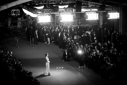 Jessica Chastain posa durante el photocall de la película 'In The Fade' antes de la presentación del film.