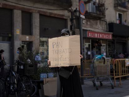 El paro y la pobreza son algunos de los problemas que, según las encuentas, más preocupan a los barceloneses.