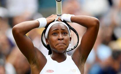 Cori Gauff celebra la victoria ante Venus Williams.