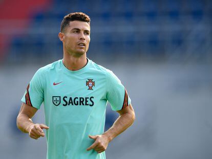 Cristiano Ronaldo, durante uno de los entrenamientos con la selección portuguesa en la última Eurocopa.