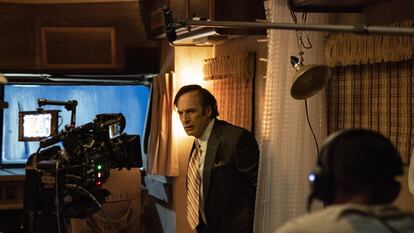 Bob Odenkirk, durante el rodaje de los últimos episodios de 'Better Call Saul'.