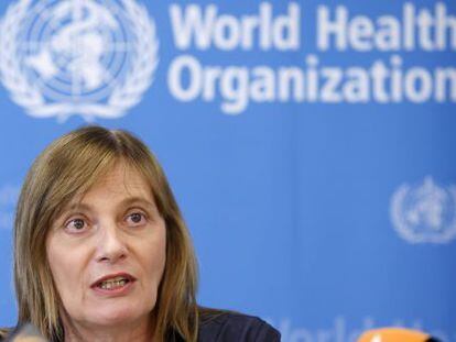 La subdirectora general de la Organizaci&oacute;n Mundial de la Salud (OMS), Marie-Paule Kieny, explica las conclusiones del Comit&eacute; de &Eacute;tica.