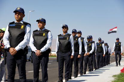 Policías en la cumbre del clima de Sharm el Sheikh, en Egipto, el pasado 12 de noviembre.