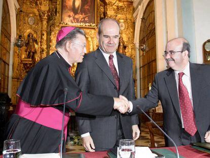 Antonio Ceballos, Manuel Chaves y Gaspar Zarr&iacute;as, en 2008.
