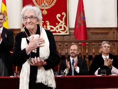 La entrega del Premio Cervantes a Ida Vitale, en imágenes