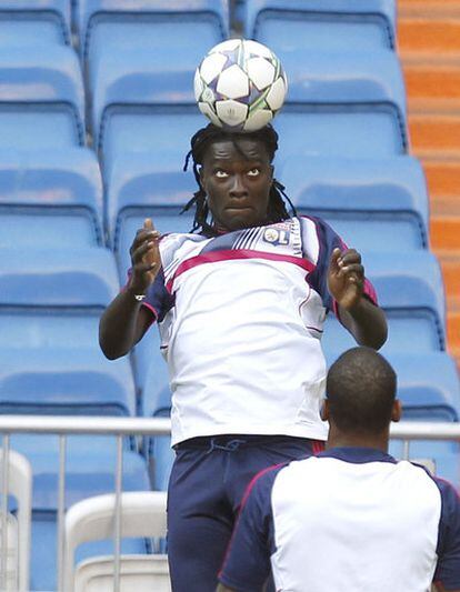 Gomis se entrena en el Bernabéu.