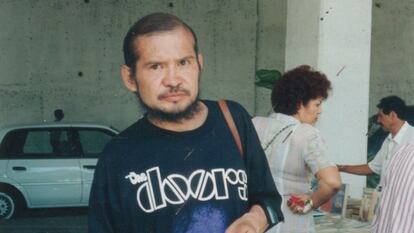 El poeta mexicano Mario Santiago Papasquiaro, en una imagen de archivo.