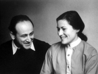 El poeta Paul Celan y su mujer, la pintora Gis&egrave;le Celan-Lestrange, en 1956. 