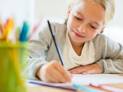 Incluyen ejercicios que permiten aprender a coger el lápiz y ayudan a mejorar el trazo. GETTY IMAGES.