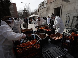 Reparto solidario de alimentos en Madrid el 18 de febrero de 2021.