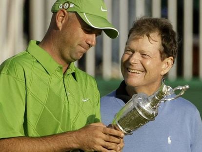 Cink, con el trofeo, y Watson, en 2009.