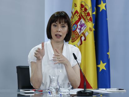 La ministra de Ciencia e Innovación, Diana Morant, durante la rueda de prensa posterior al Consejo de Ministros, este martes en Madrid.