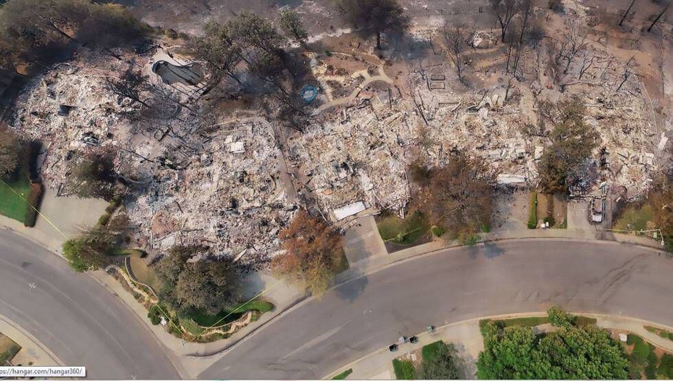 Viviendas arrasadas por el incendio Carr cerca de Redding, California. Ha sido el más destructivo de este año.