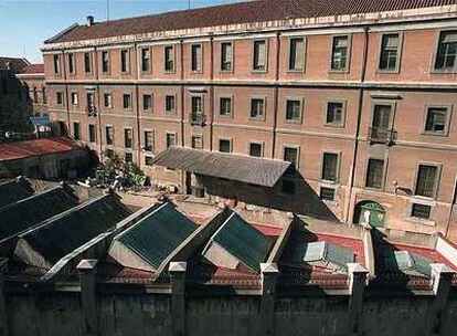 Edificio de la antigua Tabacalera en la glorieta de Embajadores de Madrid.