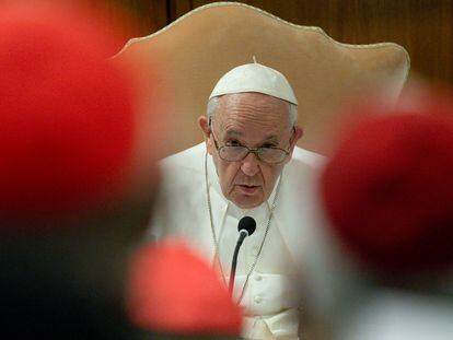 El papa Francisco durante su reunión con los cardenales en el Vaticano el 29 de agosto.