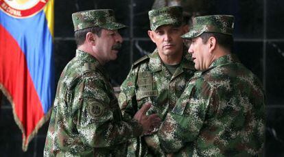 A la derecha, los generales Rodriguez y Lasprilla, señalados por HRW.