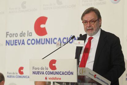 Juan Luis Cebrián, ayer, en el Foro Nueva Comunicación celebrado en Madrid.