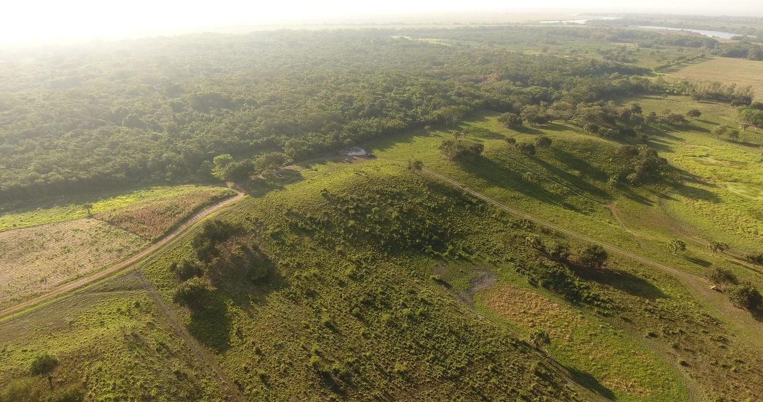 Una visión aérea de la zona del suroeste de Aguada Fénix (Tabasco, México).