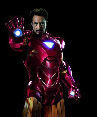 Robert Downey Jr interpreta a Iron Man, héroe del sello Marvel, en 'Los vengadores'
