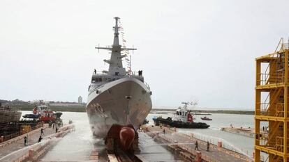 Botadura en el astillero de Navantia en San Fernando (Cádiz) de la tercera corbeta para Arabia Saudí el pasado 5 de abril.