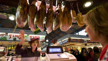 Lloll Bertran este mediodía en el Mercat de la Llibertat en la presentación de 'Fang i setfge'