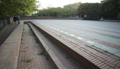 La plaza de los Campions, en la Vila Ol&iacute;mpica de Barcelona, 25 a&ntilde;os despu&eacute;s de los Juegos.