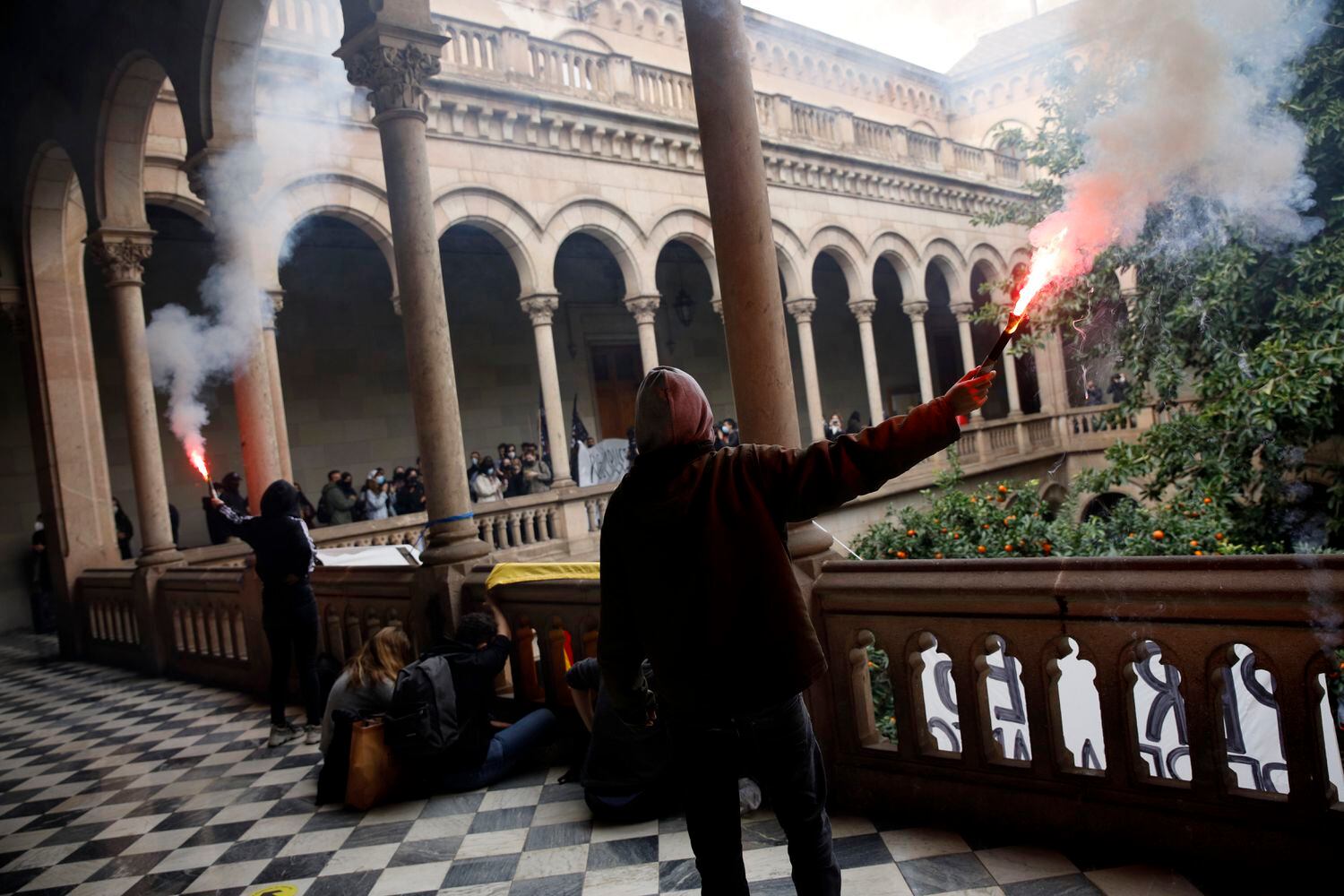 Demonstrations by Pablo Hasél in Spain, live | Fourth day of protests after the rapper’s imprisonment