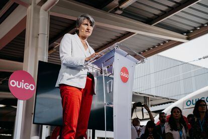 La directora general de Ouigo España, Hélène Valenzuela, esta mañana en la estación de Alicante.