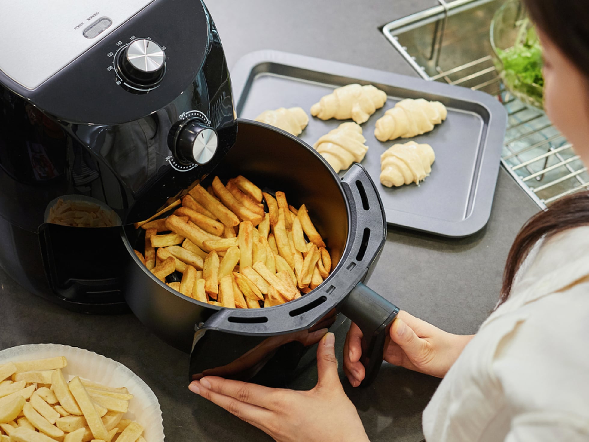 Los accesorios ideales para freidoras sin aceite que nos permiten cocinar  platos más saludables